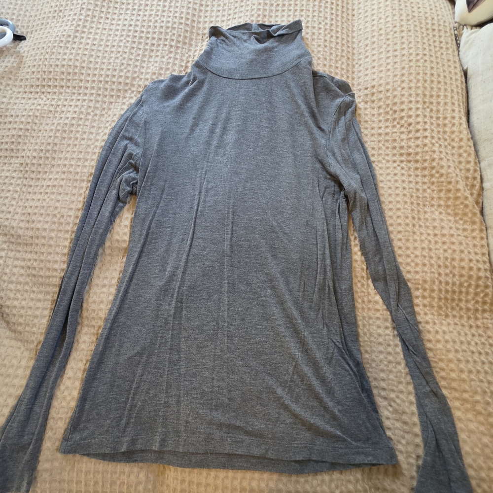 H&M Charcoal Long Sleeve Turtleneck Top